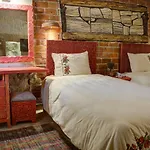 Hotel Ask-i Nare Cave - Swimming Pool &