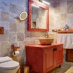 Ask-i Nare Cave - Swimming Pool &
