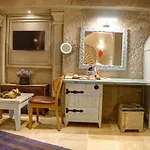 Ask-i Nare Cave - Swimming Pool & Hotel 5*