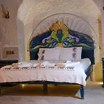 Ask-i Nare Cave - Swimming Pool &