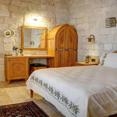 Hotel Ask-i Nare Cave - Swimming Pool & 5*