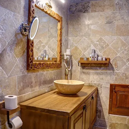 Ask-i Nare Cave - Swimming Pool & 5*