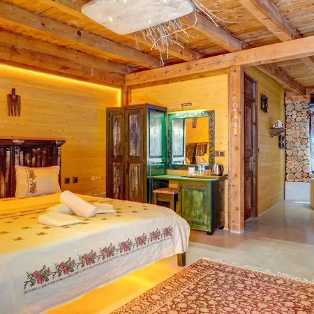 Ask-i Nare Cave - Swimming Pool & 호텔 네브셰히르