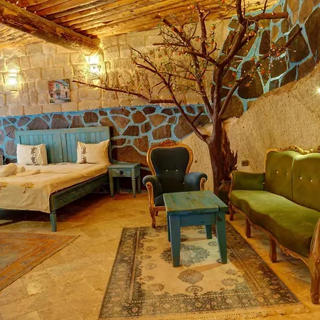 Nar I Ask Cave Nevsehir