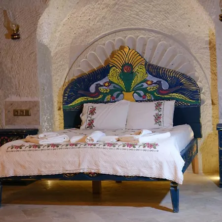 Ask-i Nare Cave - Swimming Pool &