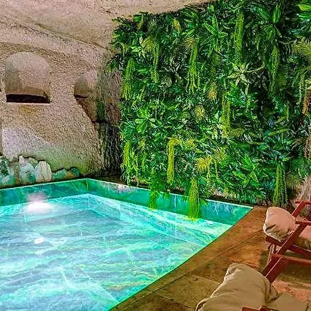 מלון Ask-i Nare Cave - Swimming Pool &