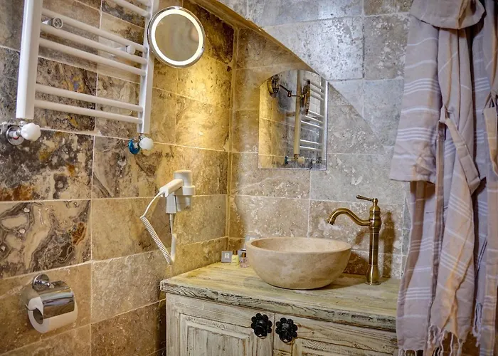 Hotel Ask-i Nare Cave - Swimming Pool &