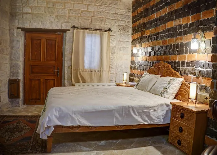 Hotel Ask-i Nare Cave - Swimming Pool &