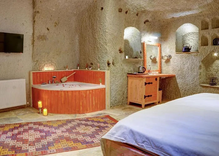 Hotel Ask-i Nare Cave - Swimming Pool &