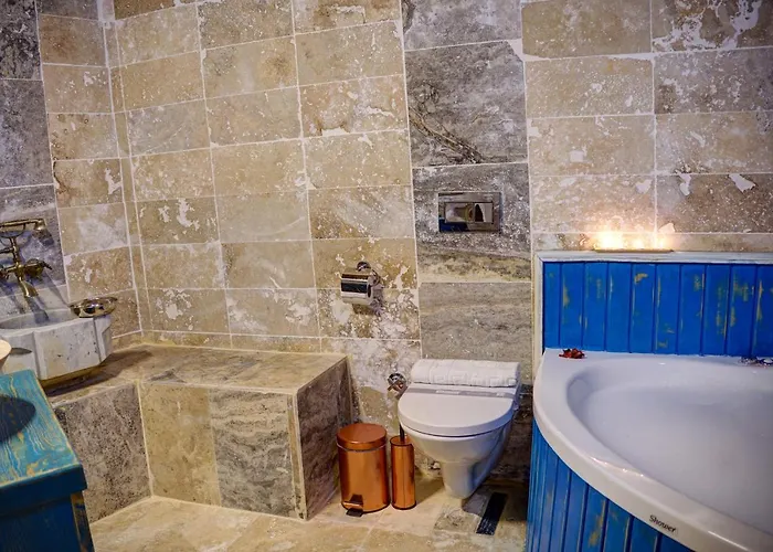 Ask-i Nare Cave - Swimming Pool &