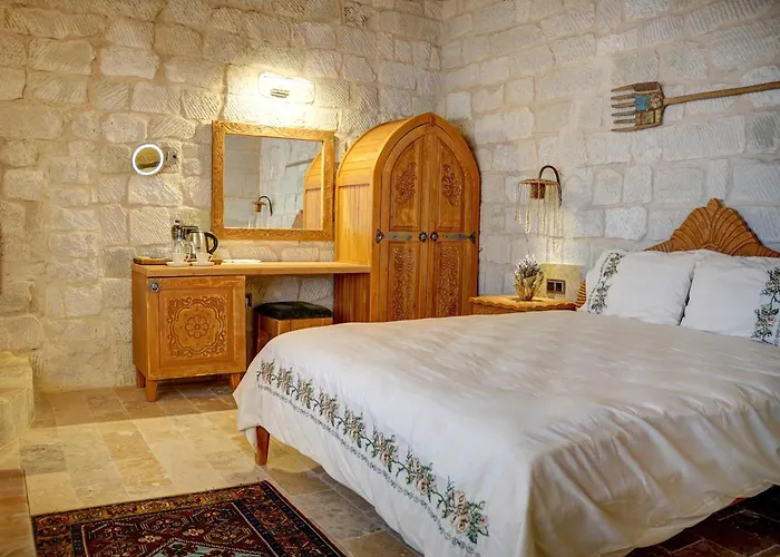 Hotel Ask-i Nare Cave - Swimming Pool & 5*