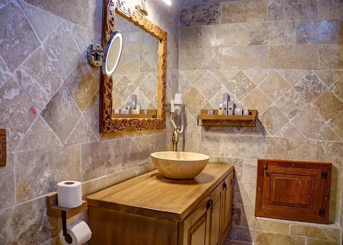 Ask-i Nare Cave - Swimming Pool & 5*