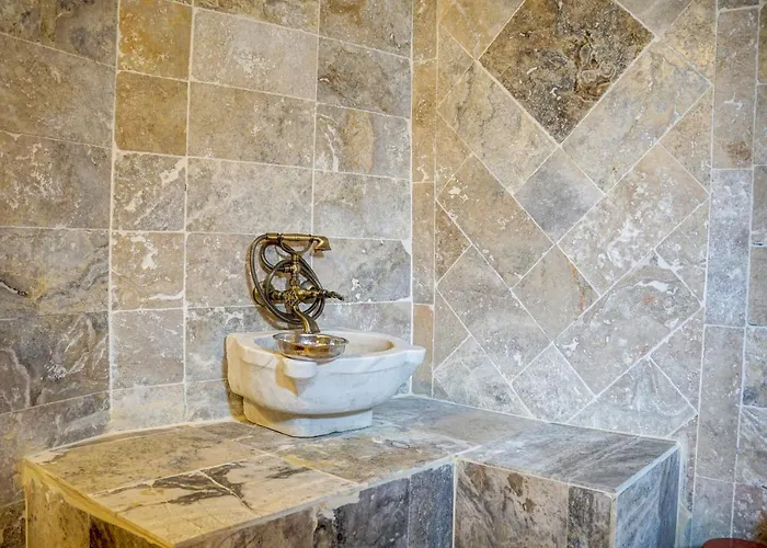 Hotel Ask-i Nare Cave - Swimming Pool &