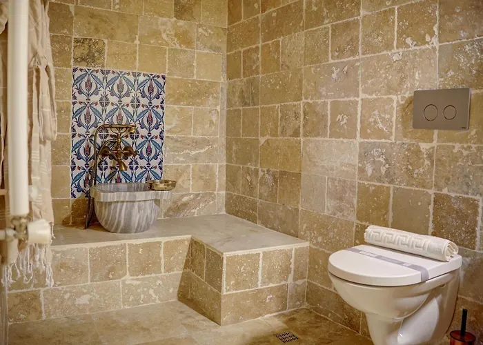 Ask-i Nare Cave - Swimming Pool & Hotel 5*