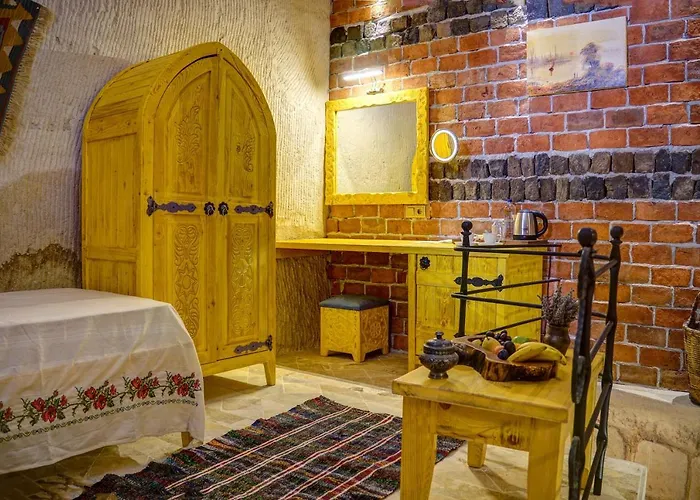 Hotel Ask-i Nare Cave - Swimming Pool & 5*