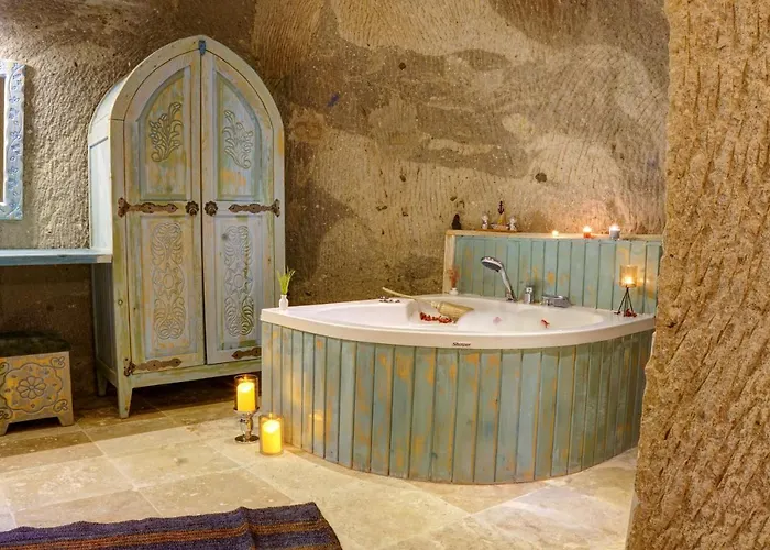 Hotel Ask-i Nare Cave - Swimming Pool & 5*