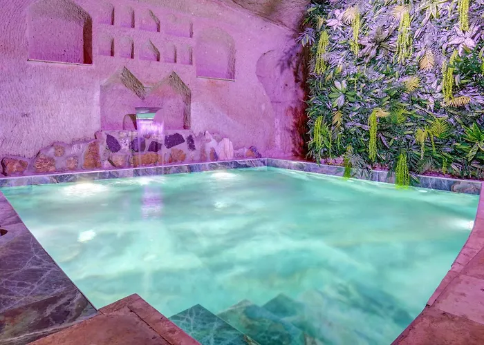Ask-i Nare Cave - Swimming Pool & Hotel 5*